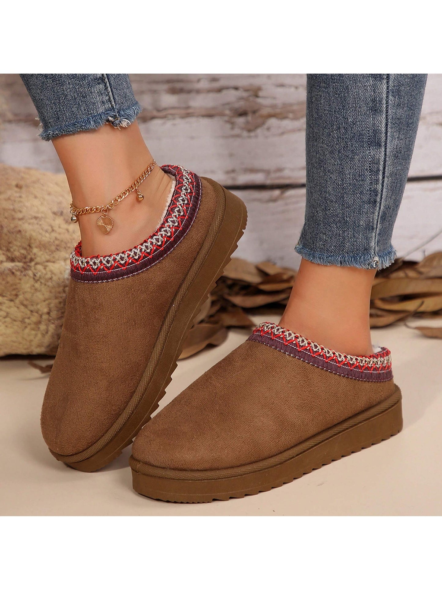 Women's Fur Lined Sandals And Platform Snow Boots - Warm And Durable Shoes For Outdoor Non Slip Comfort, Thickened Flat Soles With Winter Slippers