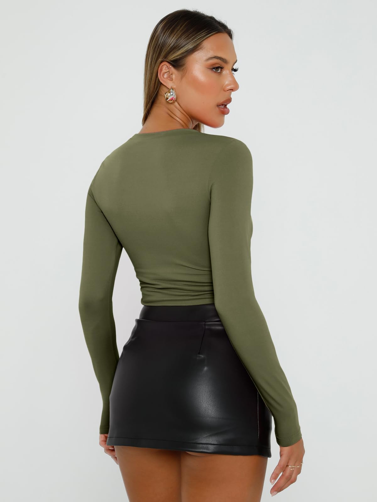 Trendy Queen Womens Long Sleeve Shirts Basic Crop Tops Tight Slim Fit Cute Teen Girls Fall Winter Y2k Clothes