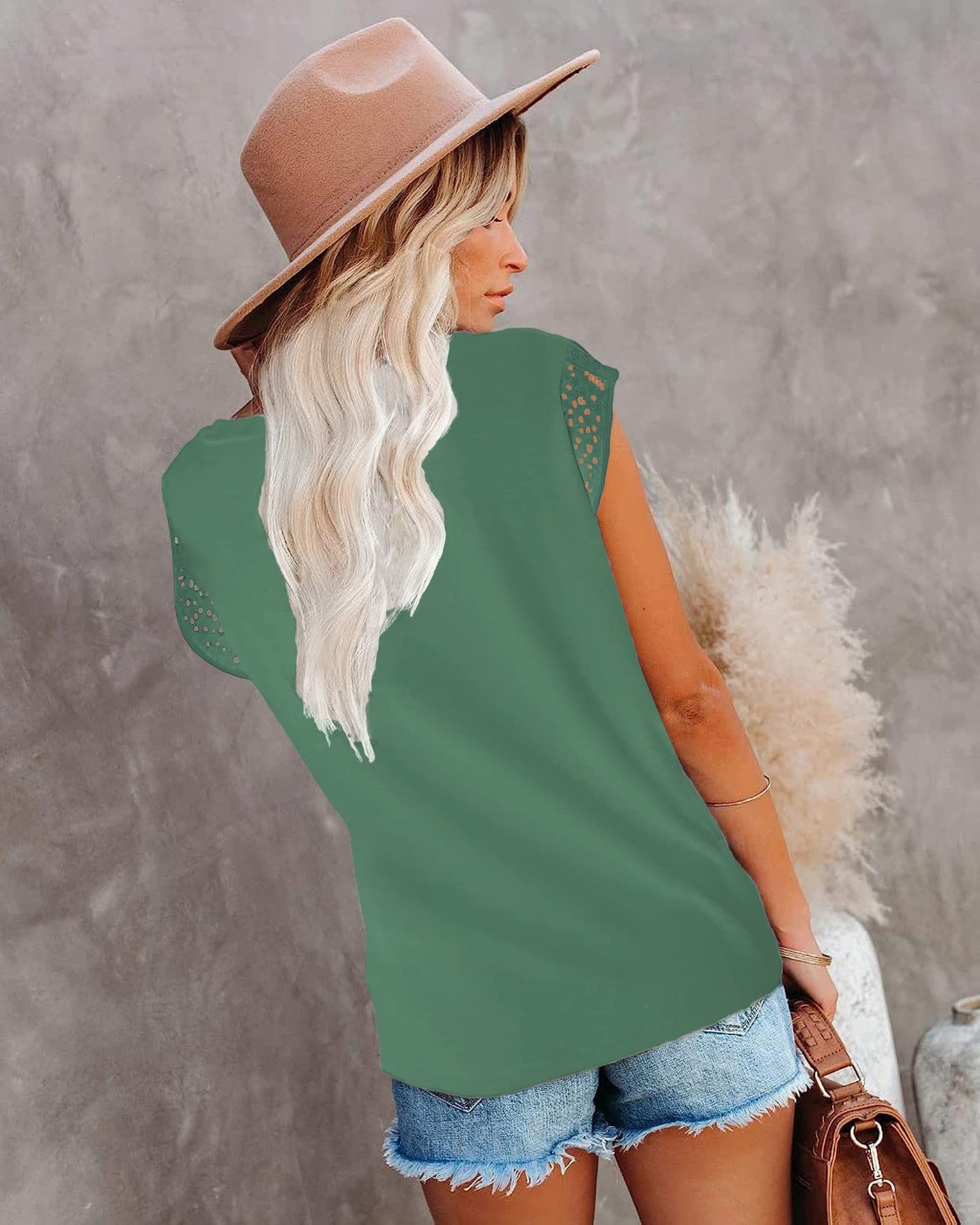 Womens Cap Sleeve Tops 2024 Trendy Floral Print Summer Tops Loose Fit Lace T Shirts Blouses