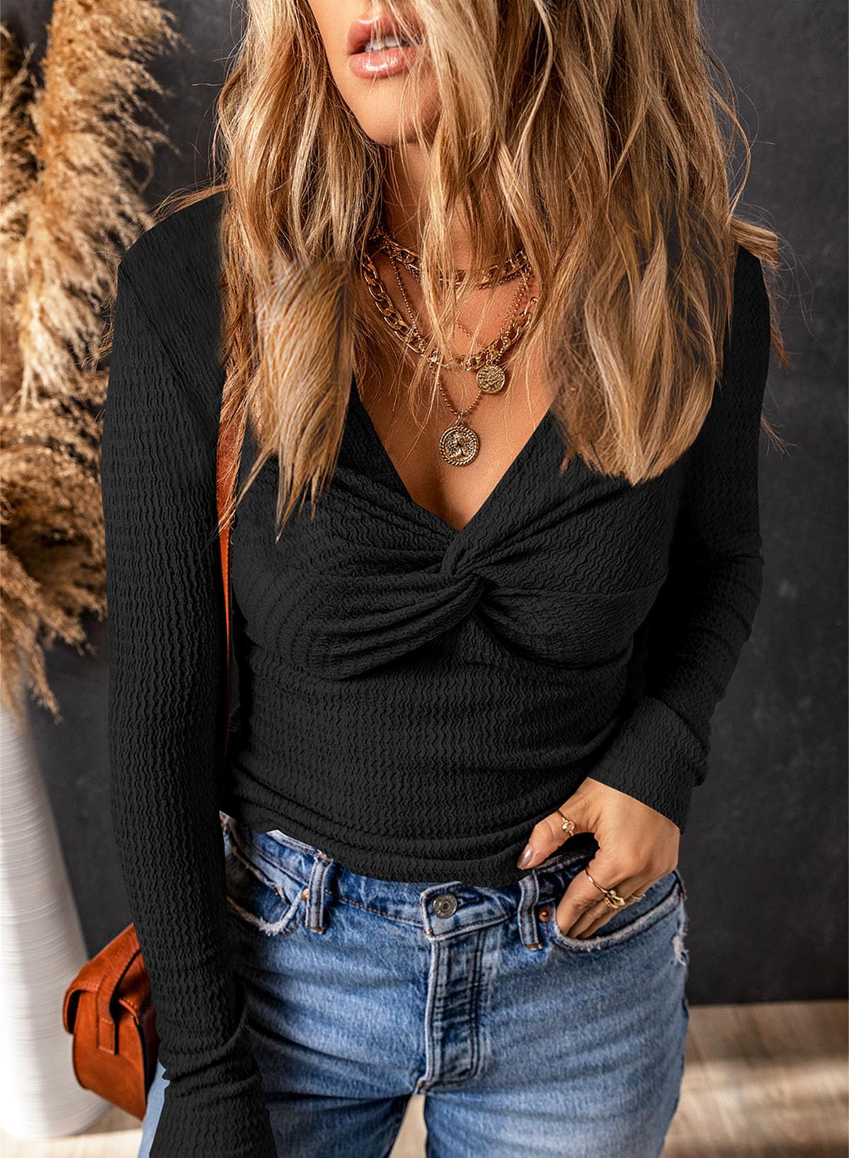 Long Sleeve Tops for Women Fall 2024 Womens V Neck Sexy T Shirts for Women Fitted Shirts Tight Basic Tee